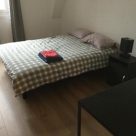 3 chambres en lit double, 6 personnes, dans appartement entièrement rénové, 70 m2 , WIFI,Climatisation, très calme , tout équipé,lit bébé Clermont-Ferrand Exterior foto