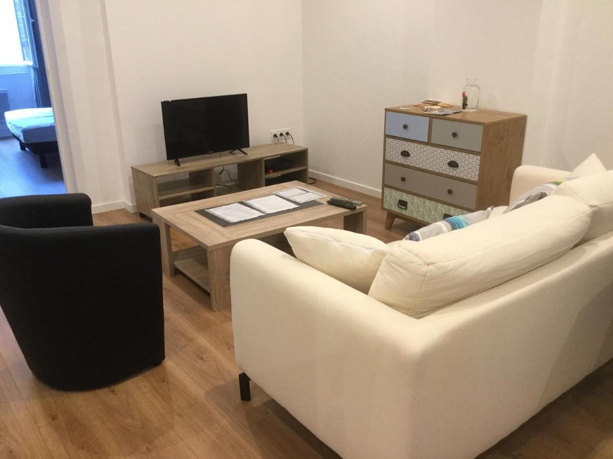 3 chambres en lit double, 6 personnes, dans appartement entièrement rénové, 70 m2 , WIFI,Climatisation, très calme , tout équipé,lit bébé Clermont-Ferrand Exterior foto